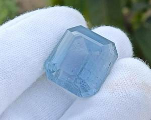 Paraiba <b>Colour</b> Natural Hiddenite Bluish Green Spodumene Premium Loose Stone IGI Certified <b>Cushion</b> Cut Light Limited Offer - Product Image 1