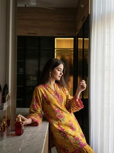 Women's Yellow Floral Printed Cotton Salwar Suit Set Loose Fit Traditional Casual Wear India Pakistan Style All Seasons - Product Image 3