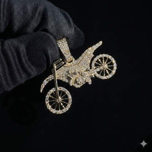 Pendentif Collier Personnalisé Plaqué Or 10K avec Diamant Moissanite, Style Moto, Tendance Hip Hop Motocross, pour Motard, Breloques - Product Image 1