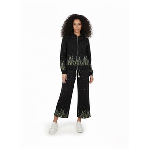 Conjunto de Chándal de Alta Calidad con Logotipo Estampado con Efecto Desgastado por el Sol y Pedrería para Hombre y Mujer, Conjunto de 2 Piezas - Product Image 1