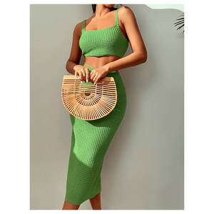 Conjunto de 2 piezas: Camisa y pantalón corto de cintura alta para mujer, estilo vintage, casual, para tenis, golf o entrenamiento. - Product Image 2