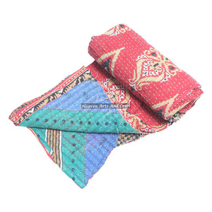 Couette Kantha Gudari faite à la main 100% coton imprimée vintage lavable Couette indienne GD2145 Vente en gros Fournisseur d'or à succès - Product Image 1