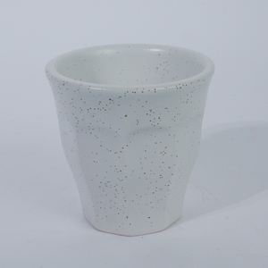 Mug à thé en céramique mouchetée personnalisé, haut et conique, avec motif floral de dessin animé pour restaurant japonais, café, hôtel - Product Image 3