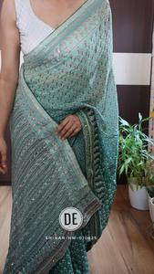 Sari en Faux Georgette Reglance à Effet Miroir Bicolore et Brillance Magique, Double Éclat, Premium, Infroissable, Séchage Rapide, Dernière Collection avec Broderie Miroir - Product Image 4