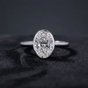Anillo de Diamantes de Corte Ovalado Certificado por IGI de 2 Quilates, Anillo de Compromiso Clásico Solitario para Mujer - Product Image 1