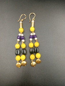 Boucles d'oreilles pendantes plaquées or avec perle d'eau douce en forme de papillon, style minimaliste, bijoux pour femmes à porter au quotidien, cadeau de fête - Product Image 1