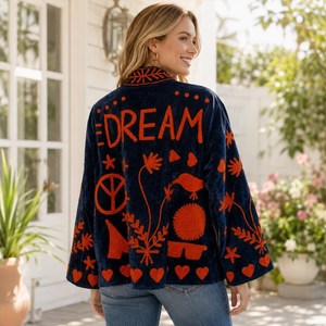 Veste Suzani en velours bleu brodée à la main, un incontournable de la mode indienne, cadeau d'Halloween pour elle, vêtement d'extérieur bohème - Product Image 2