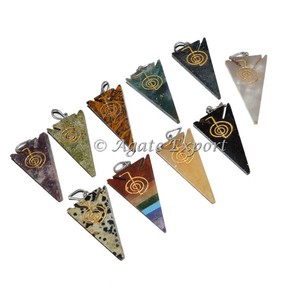 Pendentif en cristal en forme de croissant de lune Agate naturelle sept Chakra pierre sculptée à la main Feng Shui mascotte Technique gravée - Product Image 2