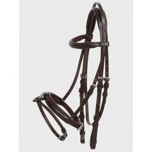Brida de polo avanzada diseñada para un alto rendimiento, control seguro del caballo y manejo confiable en campos de polo al aire libre. - Product Image 2