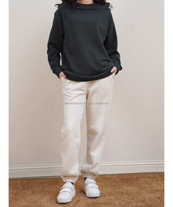 Top corto unisex de manga larga para fitness, diseño de logotipo personalizado de gran tamaño, ajuste holgado, secado rápido, estilo sólido sostenible - Product Image 6