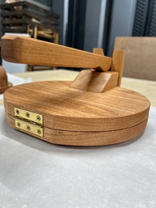Presse à tortillas en bois naturel réutilisable ILAHI - Machine à tortillas en gros, compatible lave-vaisselle, écologique, pliable - Product Image 4
