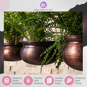 Exportateur mondial vendant des pots suspendus en cuivre massif martelé de haute qualité, 100% pur, pour la décoration de la maison, en promotion - Product Image 4