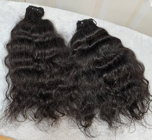 Extensions de cheveux humains à tirage unique du temple indien brut pur de qualité supérieure Trame bouclée aux extrémités naturelles par Indian Remy Hair - Product Image 2