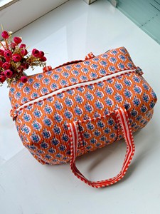 Bolsa de lona acolchada con estampado surtido y patchwork, con cierre de cremallera y asa superior, bolsos de fin de semana, accesorios para mujer, venta al por mayor - Product Image 2