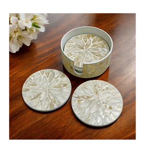 Posavasos de diseño fabuloso con incrustaciones de nácar, 300 mm de diámetro, antideslizante, diseño glamuroso en negro y nácar. - Product Image 4