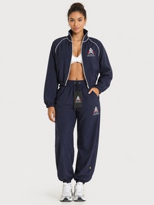 Conjunto Deportivo Premium para Mujer Diseñado para Comodidad, Rendimiento y Actividades Deportivas y de Ocio Diarias - Product Image 5