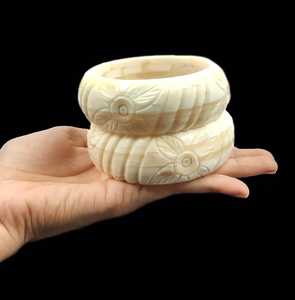 ชุดกำไลข้อมือทำมือจากวัสดุออร์แกนิกที่เป็นมิตรกับสิ่งแวดล้อม ลายครีมดำลายเส้น ศิลปะพื้นบ้าน รูปทรงวงรี งานฝีมือที่ทนทาน - Product Image 4
