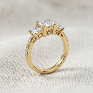 18k Gold Classic 3 Stone <b>Emerald</b> Cut Diamond <b>Ring</b> Claw Setting <b>Band</b> IGI Certified Wedding Anniversary Jewelry Custom Size - Product Image 2