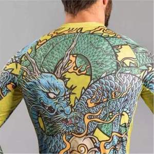 Vêtement de protection solaire pour homme, respirant, à séchage rapide, en polyester/nylon, imprimé par sublimation, anti-transpiration, personnalisable. - Product Image 6