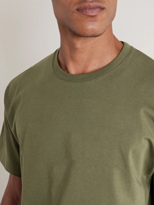 Camiseta de Algodón para Hombre, Corte Regular, Color Verde Oliva, Cuello Redondo, Manga Corta, Estilo Informal, Tejido Jersey, Color Sólido - Product Image 4