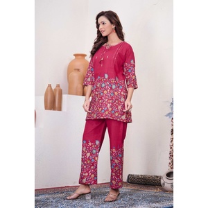 Ensemble coordonné deux pièces en coton imprimé pour femmes - Tenue assortie - Product Image 5
