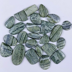 Hermosas piedras de labradorita pulidas al por mayor, piedras de palma llamativas para trabajadores energéticos y regalos, bolas decorativas. - Product Image 3
