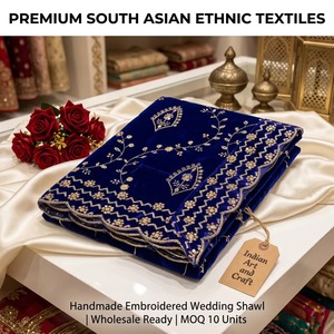 Exquisita Dupatta de Terciopelo Azul Oscuro para Novia con Bordado Floral de Zari Dorado en Toda la Superficie, Chal de Boda, Estola para Bodas Exquisitas - Product Image 2