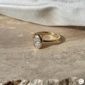 Anillo Solitario de Diamante Ovalado de 1.02 CT Cultivado en Laboratorio Signet para Mujer, Oro Sólido de 14K, Regalo de Boda o Compromiso para Enamorados - Product Image 5