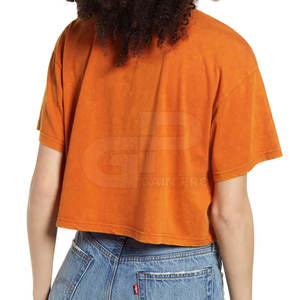 Camiseta Corta Holgada para Mujer con Corte Cómodo, Dobladillo Corto y Estilo Informal para Uso Diario - Product Image 3