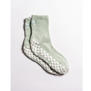 Chaussettes antidérapantes personnalisées en coton vert sauge avec logo brodé, logo personnalisable pour le yoga, le pilates, la marque, le studio - Product Image 1