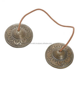 Campana Tingsha de Bronce Sagrado con Tono Armónico para Ceremonias Espirituales y Uso en el Altar - Product Image 4