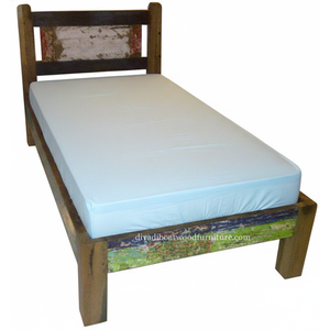 Lit simple en bois de bateau récupéré, démontable, avec tête de lit, couleur naturelle, écologique, durable, meuble artisanal pour chambre à coucher - Product Image 2