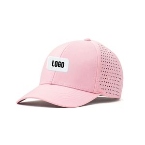 Casquette de golf respirante OEM avec trous découpés au laser, fermeture arrière réglable, logo personnalisé, bande intérieure rose, casquette de sport d'été pour femmes - Product Image 1