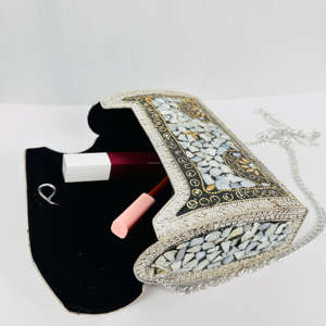 Bolso de Mano Moderno con Cuentas de Aluminio Chapado en Oro Pulido, Mosaico Hecho a Mano, Accesorio de Novia Antiguo, Escultura de Lujo - Product Image 2