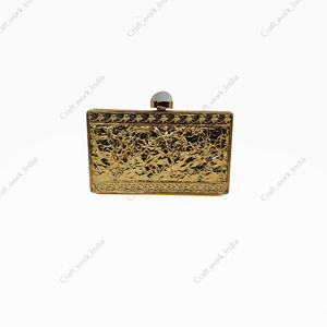 Bolso de mano indio artesanal de nácar con marco de latón y piedra de ágata natural, bolso de lujo para fiestas y eventos. - Product Image 2