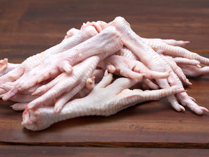 ตีนไก่แช่แข็งคุณภาพสูง ตีนไก่แปรรูป ได้รับการรับรองฮาลาล บรรจุภัณฑ์แบบขายส่งสำหรับตลาดโลกทั่วโลก ราคาถูก - Product Image 4