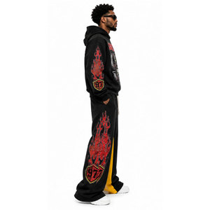 Chándal con Capucha Personalizado para Hombre, Estilo Urbano, Corte Holgado, para Otoño, con Bolsillos Laterales, Diseño de Llama Roja sobre Negro - Product Image 4