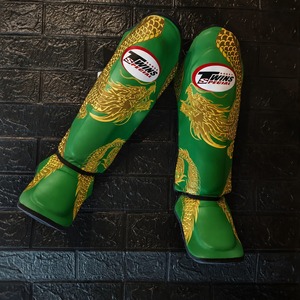 Protection des jambes et des pieds haute performance, Twins Boxing Shin Pad, protège-tibias durables et confortables, fermeture à scratch, rembourrage doux - Product Image 4