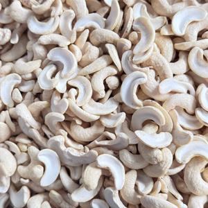 High Quality Kaju Cashew <b>Nuts</b> SANTIGO <b>Nuts</b> <b>Kernels</b> Broken Kaju FREE Sample - Product Image 1