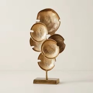 Escultura Moderna de Corazón de Metal, Figura Decorativa Abstracta Hecha a Mano para Sala de Estar, Decoración de Mesa para el Día de San Valentín - Product Image 3