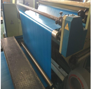 Tissu non tissé laminé avec film PE 45 g/m² pour draps ou gowns jetables - Product Image 5