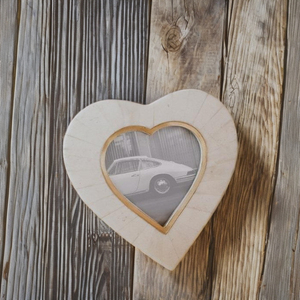 Petit cadre photo en bois rustique vieilli 3x3 avec cœur blanc, décoration d'intérieur, anniversaire, mariage - Product Image 5