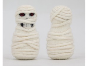 Lot de décorations suspendues effrayantes pour Halloween : Ornements de momie en feutre à yeux rouges – Idéal pour la vente en gros - Product Image 3