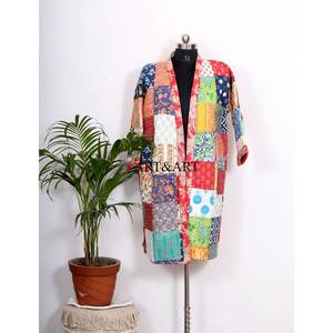 Kimono de Seda Bohemio Hecho a Mano en India con Parches Kantha, Elegante Ropa de Playa y Dormir para Mujer, Transpirable, con Cinturón y Lazos Delanteros - Product Image 3