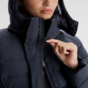 เสื้อแจ็คเก็ตบุใยสังเคราะห์คุณภาพสูงปี 2026 สำหรับผู้ชาย แบบกำหนดเองได้ กันลม อุ่น น้ำหนักเบา บุนวมเย็บติดกัน มีฮู้ด รับผลิตแบบ OEM - Product Image 5