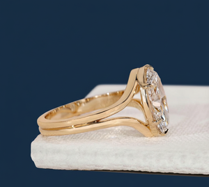 Anillo de Diamante Ovalado de 3.00ct Cultivado en Laboratorio, VVS2 F, Certificado IGI, Oro Amarillo, Anillo de Compromiso Solitario, Venta al Por Mayor - Product Image 3