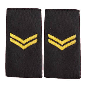 Insignias de hombro bordadas de alta calidad al por mayor, duraderas, con forma estructurada y diseño visual atractivo para uniformes de moda. - Product Image 3