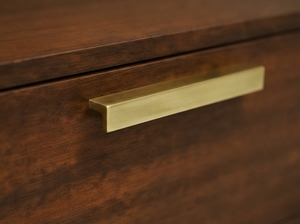 Table de chevet moderne en bois massif avec 2 tiroirs marron pour chambre à coucher, hôtel, appartement - Product Image 4