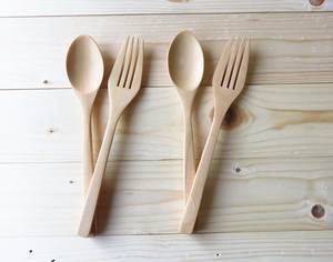 Ensemble cuillère et fourchette en bois fait main au design antique – Couverts artisanaux pour collectionneurs, hôtels et repas décoratifs - Product Image 5