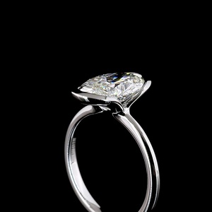 Bague de luxe 3 carats taille ovale certifiée IGI, finition or blanc 14K, sertie clos, solitaire, bague de fiançailles contemporaine - Product Image 3